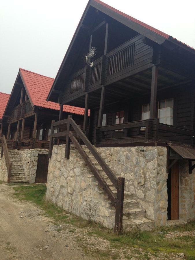 Villa Chales - Penhas da Saúde Exterior foto